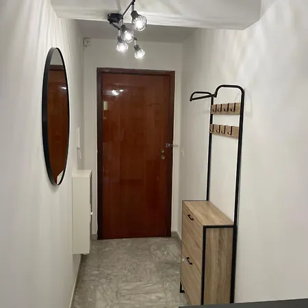 Voltaire Apartmán *